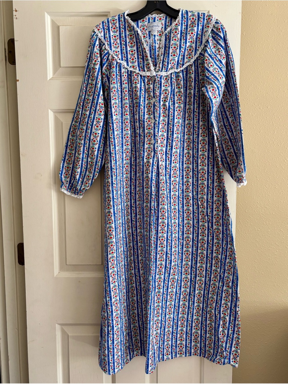 Lanz of Salzburg 100% Cotton Flannel Gown with hearts, flowers and stripes S
